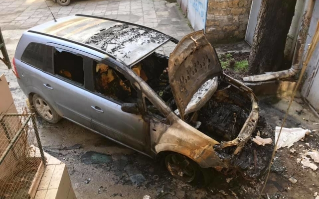 В Одессе сожгли автомобиль известного историка (ФОТО) Фото № 3 В Одессе сожгли автомобиль известного историка (ФОТО) Фото № 3