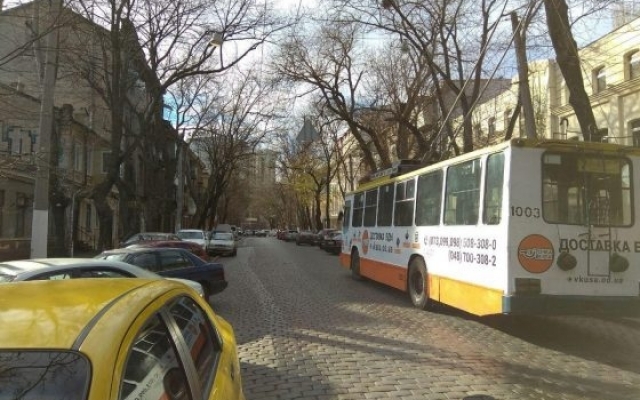 В центре Одессы ДТП: все троллейбусы стоят Фото № 0 В центре Одессы ДТП: все троллейбусы стоят Фото № 0
