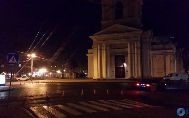 В Одессе обновлена дорожная разметка (ФОТО) Фото № 2 В Одессе обновлена дорожная разметка (ФОТО) Фото № 2