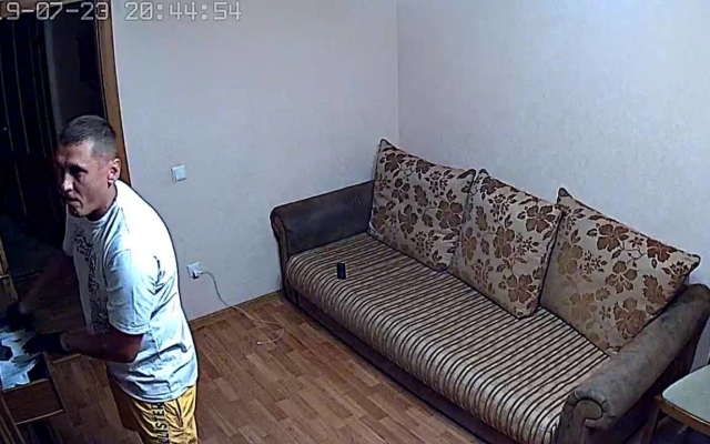 Будьте бдительны: в Черноморске разыскивается квартирный вор Фото № 1 Будьте бдительны: в Черноморске разыскивается квартирный вор Фото № 1