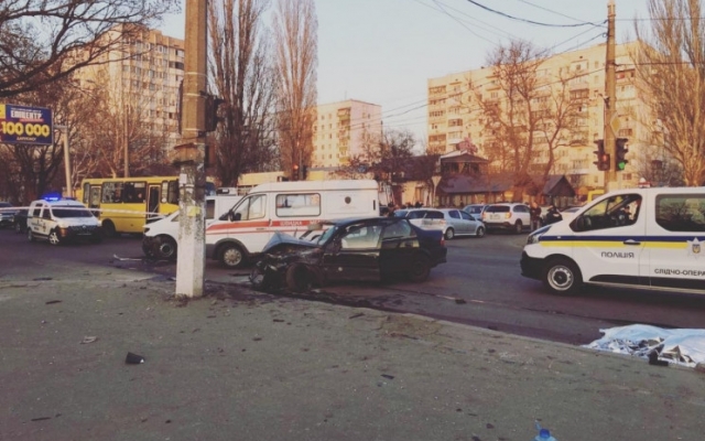Полиция разыскивает свидетелей смертельного ДТП с нацгвардейцами Фото № 0 Полиция разыскивает свидетелей смертельного ДТП с нацгвардейцами Фото № 0