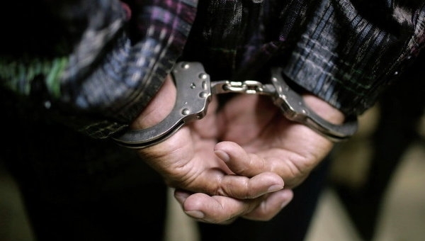 Двое жителей Арцизского района задержаны по подозрению в избиении супругов Фото № 0 Двое жителей Арцизского района задержаны по подозрению в избиении супругов Фото № 0
