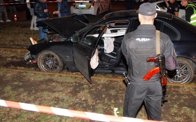 В смертельном ДТП на Фонтане погиб врач, спасавший тяжелобольных Фото № 0 В смертельном ДТП на Фонтане погиб врач, спасавший тяжелобольных Фото № 0