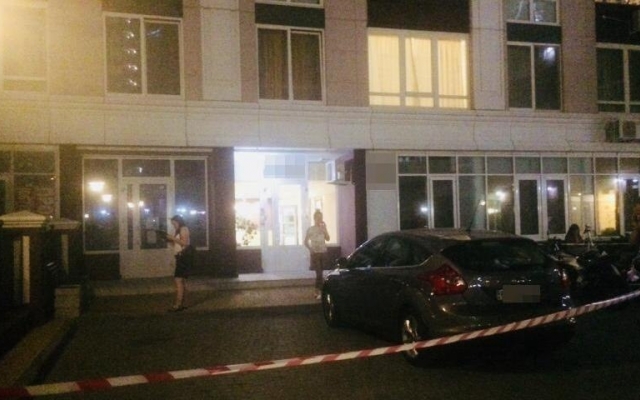 В Аркадии выпала из окна пятилетняя девочка Фото № 1 В Аркадии выпала из окна пятилетняя девочка Фото № 1