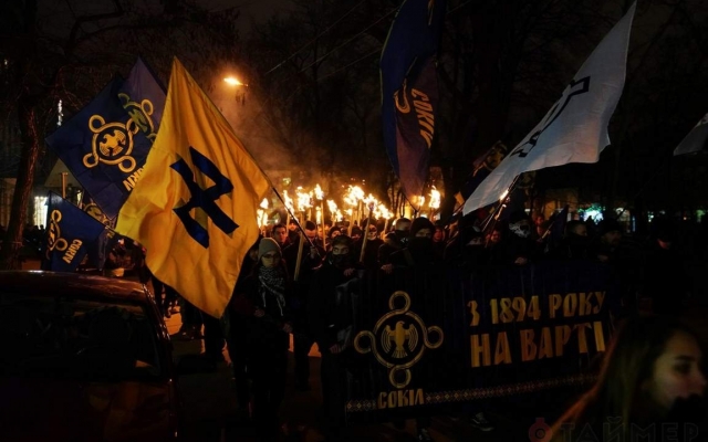 В Одессе состоялось факельное шествие националистов со всех уголков Украины Фото № 1 В Одессе состоялось факельное шествие националистов со всех уголков Украины Фото № 1