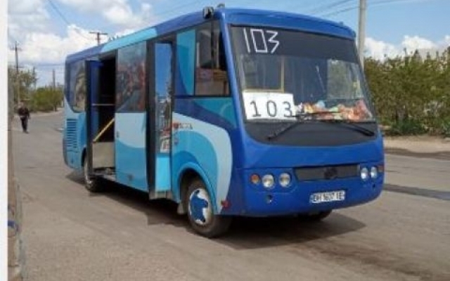 В Одесской области ездит необычно украшенная маршрутка Фото № 1 В Одесской области ездит необычно украшенная маршрутка Фото № 1