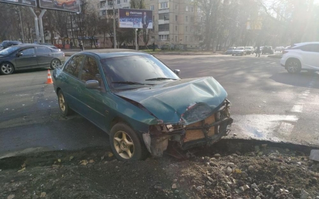 В Одессе произошло серьезное ДТП с пострадавшими Фото № 3 В Одессе произошло серьезное ДТП с пострадавшими Фото № 3
