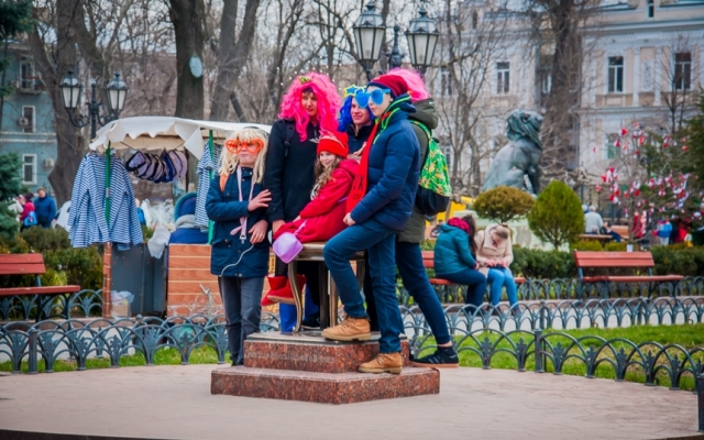 Уточки и клоуны в Одессе перед началом «Юморины – 2018» Фото № 4 Уточки и клоуны в Одессе перед началом «Юморины – 2018» Фото № 4