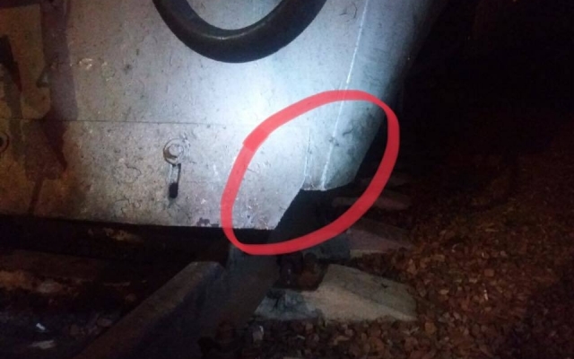 В Одесской области поезд сбил мужчину, который сидел на рельсах (ФОТО) Фото № 0 В Одесской области поезд сбил мужчину, который сидел на рельсах (ФОТО) Фото № 0
