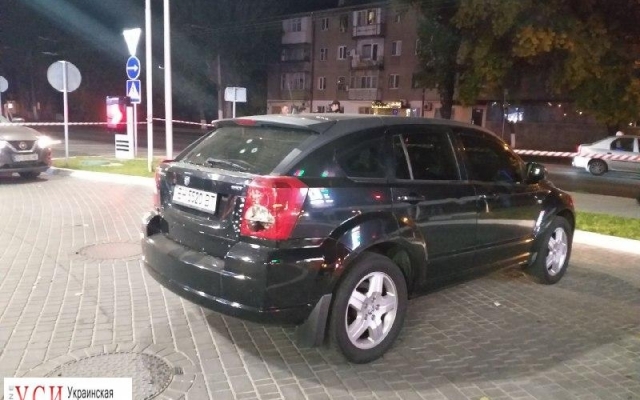На Таирова стреляли в упор в водителя иномарки (ФОТО) Фото № 7 На Таирова стреляли в упор в водителя иномарки (ФОТО) Фото № 7