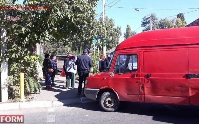 В Измаиле внедорожник протаранил стену дома (ФОТО) Фото № 0 В Измаиле внедорожник протаранил стену дома (ФОТО) Фото № 0