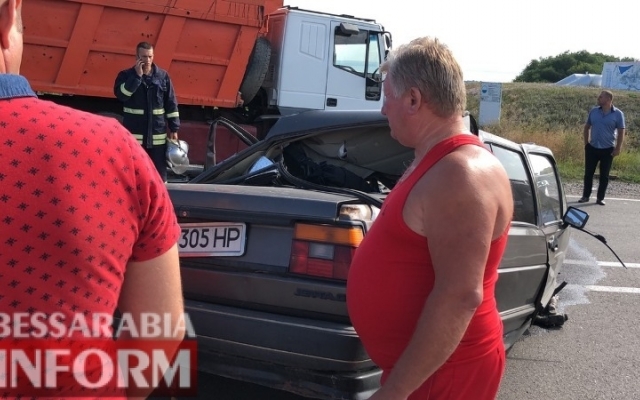В ДТП на трассе Одесса-Рени погибло четверо, в том числе и ребёнок (ФОТО) Фото № 0 В ДТП на трассе Одесса-Рени погибло четверо, в том числе и ребёнок (ФОТО) Фото № 0