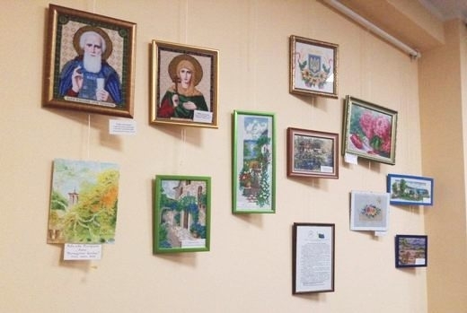 Любители декоративно-прикладного искусства из Одессы, Николаева и Херсона демонстрируют свои вышиванки Фото № 1 Любители декоративно-прикладного искусства из Одессы, Николаева и Херсона демонстрируют свои вышиванки Фото № 1