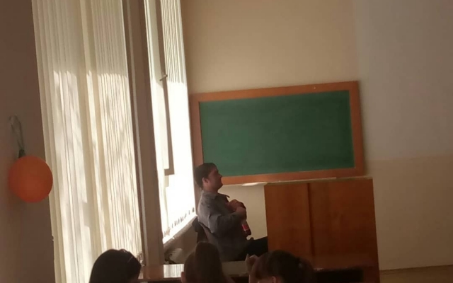 Пьяный гость помешал проводить лекцию в Одесском политехе (ФОТО, ВИДЕО) Фото № 2 Пьяный гость помешал проводить лекцию в Одесском политехе (ФОТО, ВИДЕО) Фото № 2