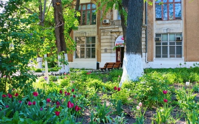 Как одесские врачи город благоустраивали накануне праздников Фото № 16 Как одесские врачи город благоустраивали накануне праздников Фото № 16