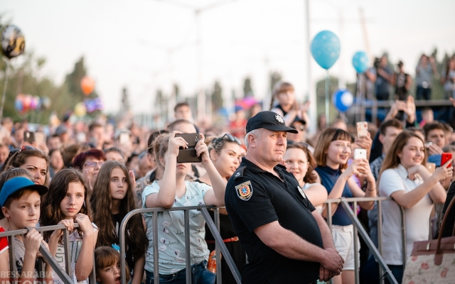 На «Дунайскую весну» в Измаил заскочил «Ляпис-98» Фото № 48 На «Дунайскую весну» в Измаил заскочил «Ляпис-98» Фото № 48