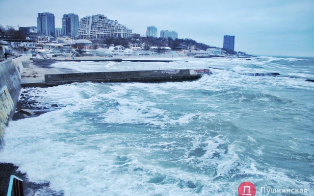Как штормило море в Одессе Фото № 0 Как штормило море в Одессе Фото № 0