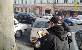 Первые штрафы за парковку на полосе для общественного транспорта получили одесские автохамы Фото № 0 Первые штрафы за парковку на полосе для общественного транспорта получили одесские автохамы Фото № 0