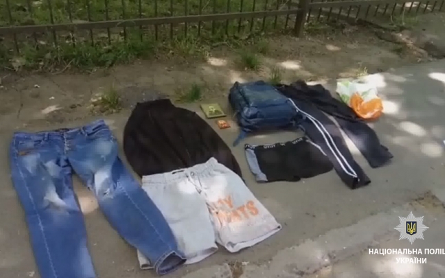 В Черноморске ради телефона рецидивист ударил девушку молотком. На помощь пришли прохожие (ФОТО, ВИДЕО) Фото № 0 В Черноморске ради телефона рецидивист ударил девушку молотком. На помощь пришли прохожие (ФОТО, ВИДЕО) Фото № 0