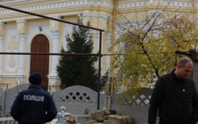 Сегодня ночью в Ананьеве ограбили собор Александра Невского Фото № 2 Сегодня ночью в Ананьеве ограбили собор Александра Невского Фото № 2