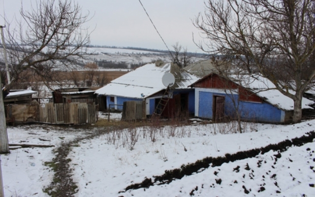 В Одесской области детей спасли из горе-семьи Фото № 6 В Одесской области детей спасли из горе-семьи Фото № 6
