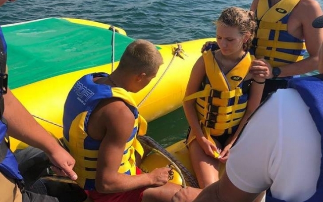 В Лузановке на воде была спасена девушка Фото № 0 В Лузановке на воде была спасена девушка Фото № 0