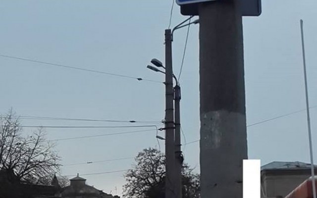 На улице Пастера появились новые дорожные знаки Фото № 2 На улице Пастера появились новые дорожные знаки Фото № 2