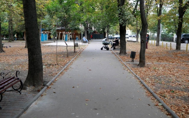 В сквере В сквере