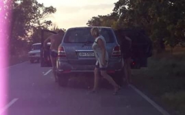 Пьяный водитель ранил мужчину топором Фото № 0 Пьяный водитель ранил мужчину топором Фото № 0