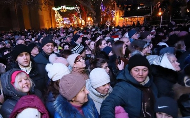 Новый год на Думской площади встречали 45 тысяч человек Фото № 3 Новый год на Думской площади встречали 45 тысяч человек Фото № 3