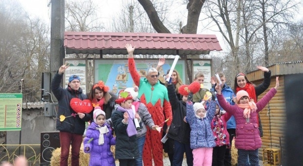 «Пару года» в Одесском зоопарке накормили рыбой (ФОТО, ВИДЕО) Фото № 6 «Пару года» в Одесском зоопарке накормили рыбой (ФОТО, ВИДЕО) Фото № 6