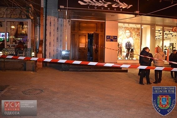 В Одессе пьяные охранники зарезали друг друга Фото № 0 В Одессе пьяные охранники зарезали друг друга Фото № 0
