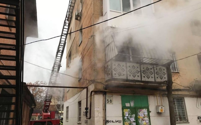 Из пожара в одесской пятиэтажке спасли троих человек (ФОТО) Фото № 0 Из пожара в одесской пятиэтажке спасли троих человек (ФОТО) Фото № 0