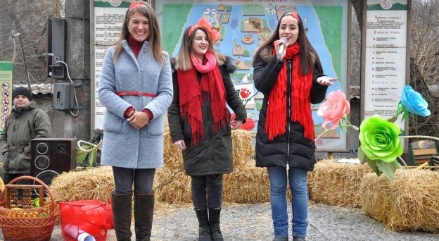 «Пару года» в Одесском зоопарке накормили рыбой (ФОТО, ВИДЕО) Фото № 1 «Пару года» в Одесском зоопарке накормили рыбой (ФОТО, ВИДЕО) Фото № 1