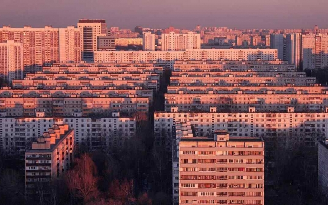 В Одессе подросток кинул с 10-го этажа предмет, который едва не убил младенца Фото № 0 В Одессе подросток кинул с 10-го этажа предмет, который едва не убил младенца Фото № 0