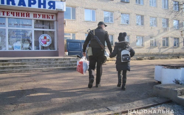 Пьющая мать на несколько недель оставила 10-летнюю дочь в холоде и голоде Фото № 2 Пьющая мать на несколько недель оставила 10-летнюю дочь в холоде и голоде Фото № 2