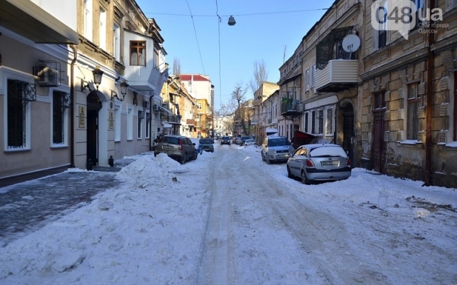 В Одессе не справляются с уборкой снега на улицах Фото № 0 В Одессе не справляются с уборкой снега на улицах Фото № 0