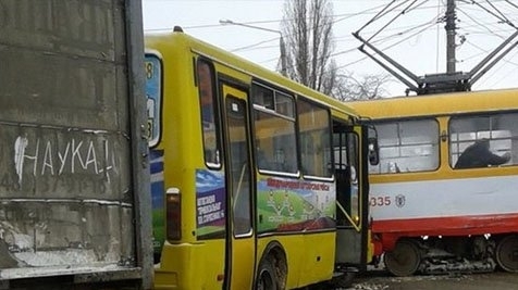 В Одессе произошло очередное ДТП с участием трамвая Фото № 0 В Одессе произошло очередное ДТП с участием трамвая Фото № 0