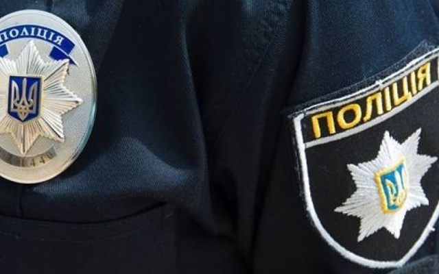 В Приморский отдел полиции ворвался темнокожий мужчина с ножом (ВИДЕО) Фото № 0 В Приморский отдел полиции ворвался темнокожий мужчина с ножом (ВИДЕО) Фото № 0