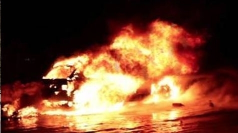 В Одессе ночью горел автомобиль Фото № 0 В Одессе ночью горел автомобиль Фото № 0