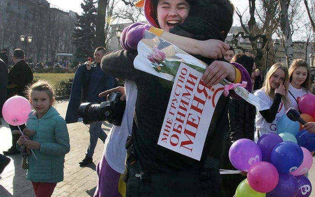 На Дерибасовской можно будет пообниматься Фото № 2 На Дерибасовской можно будет пообниматься Фото № 2