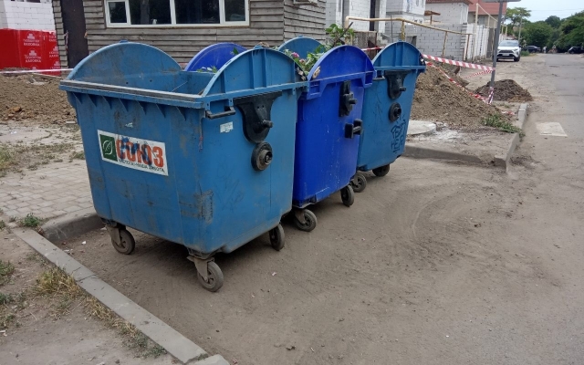 В некоторых районах Одессы стало чище, убрали мусор Фото № 1 В некоторых районах Одессы стало чище, убрали мусор Фото № 1