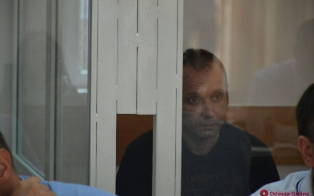 В Одессе суд отпустил домой киллера и похитителя людей (ФОТО) Фото № 6 В Одессе суд отпустил домой киллера и похитителя людей (ФОТО) Фото № 6