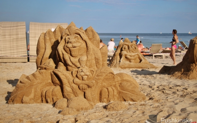 Взрослые и дети лепили из песка: в Одессе прошёл Odessa Sand Fest Фото № 9 Взрослые и дети лепили из песка: в Одессе прошёл Odessa Sand Fest Фото № 9