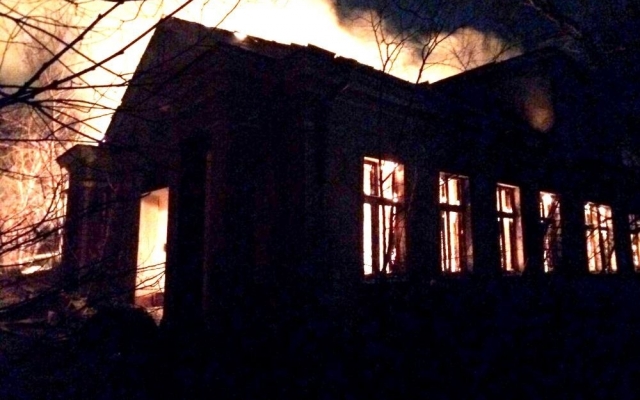 Что известно о ночном пожаре в Одессе (ФОТО, ВИДЕО) Фото № 2 Что известно о ночном пожаре в Одессе (ФОТО, ВИДЕО) Фото № 2