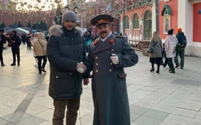 Богдан Гиганов фотографировался со Сталиным, когда в Украине чтили жертв Голодомора Фото № 0 Богдан Гиганов фотографировался со Сталиным, когда в Украине чтили жертв Голодомора Фото № 0