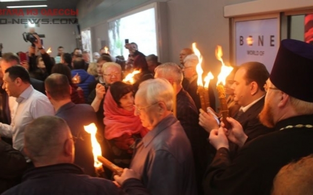 Как в Одессу Благодатный огонь доставляли (ФОТО, ВИДЕО) Фото № 0 Как в Одессу Благодатный огонь доставляли (ФОТО, ВИДЕО) Фото № 0