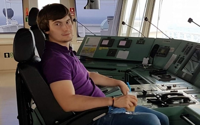 МИД Украины просит продолжить поиски моряка, пропавшего в Индийском океане Фото № 0 МИД Украины просит продолжить поиски моряка, пропавшего в Индийском океане Фото № 0