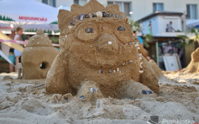 Взрослые и дети лепили из песка: в Одессе прошёл Odessa Sand Fest Фото № 5 Взрослые и дети лепили из песка: в Одессе прошёл Odessa Sand Fest Фото № 5