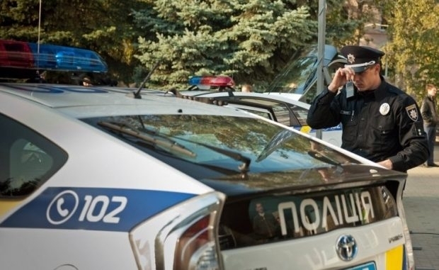 Одессит ударил полицейского головой в лицо Фото № 0 Одессит ударил полицейского головой в лицо Фото № 0